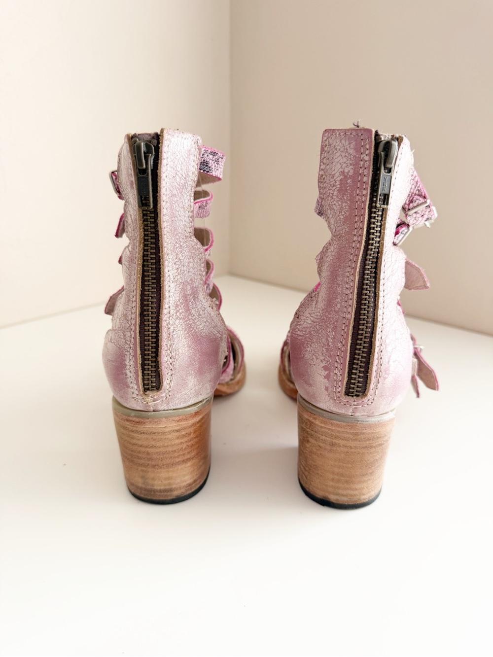 Freebird by Steven Casandra Pink Snakeskin Leather Gladiator Block Heel Sandal 8 - Picture 5 of 10